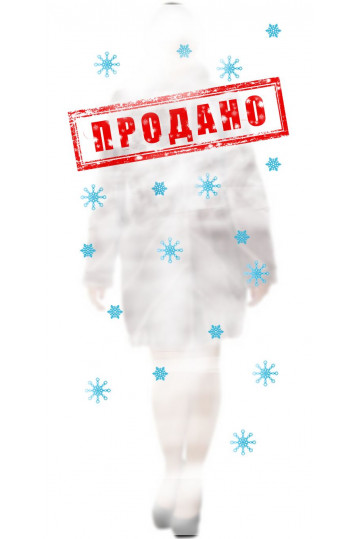 Короткая мутоновая шуба цвета персидская сирень с норковым воротником